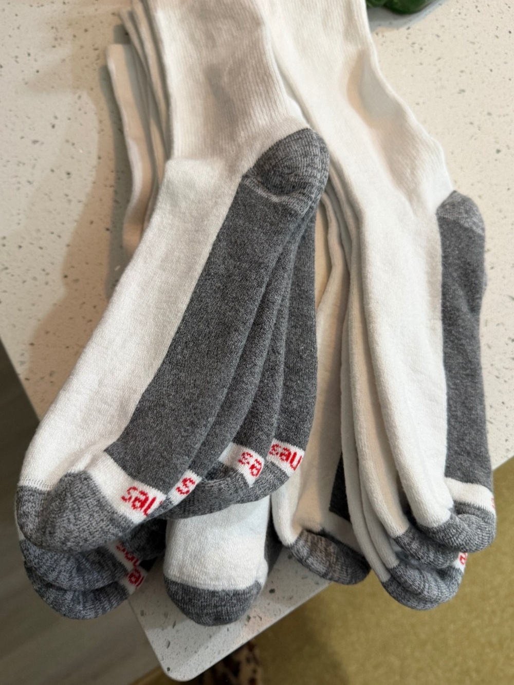 Hanes Men’s Socks size 10-12 (Lot of 9 pairs)
